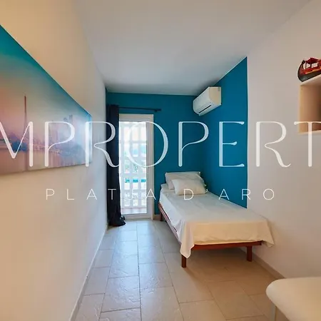 Triplex A 2 Minutos De La Playa Apartment *