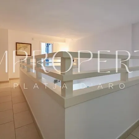 Triplex A 2 Minutos De La Playa Apartment *